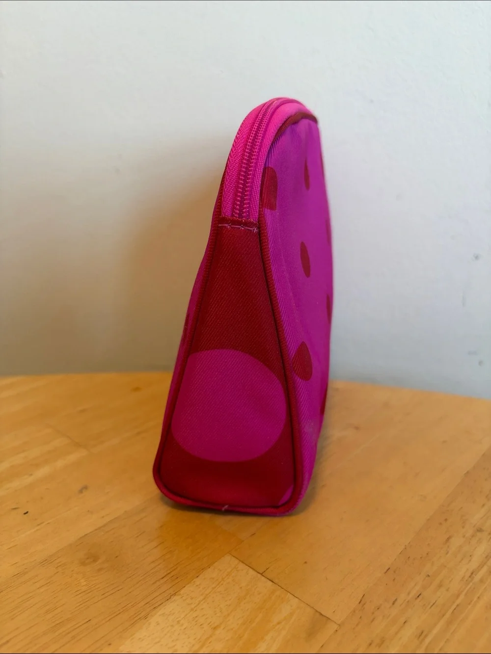 clinique x kate spade stylish cosmetic